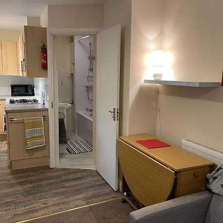 Ham Road Apartment Вётинг Экстерьер фото