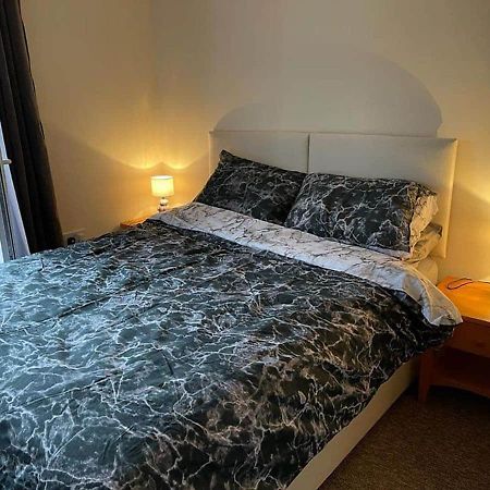 Ham Road Apartment Вётинг Экстерьер фото