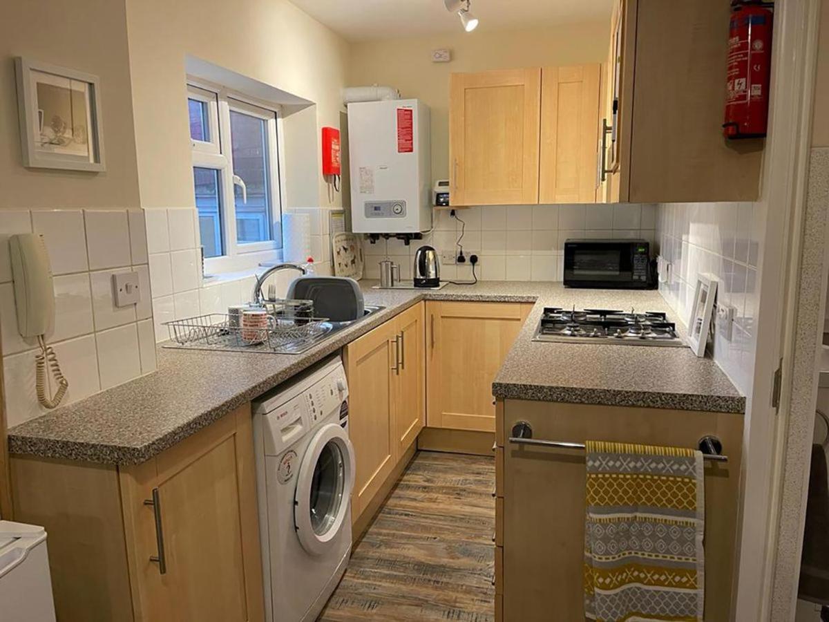 Ham Road Apartment Вётинг Экстерьер фото